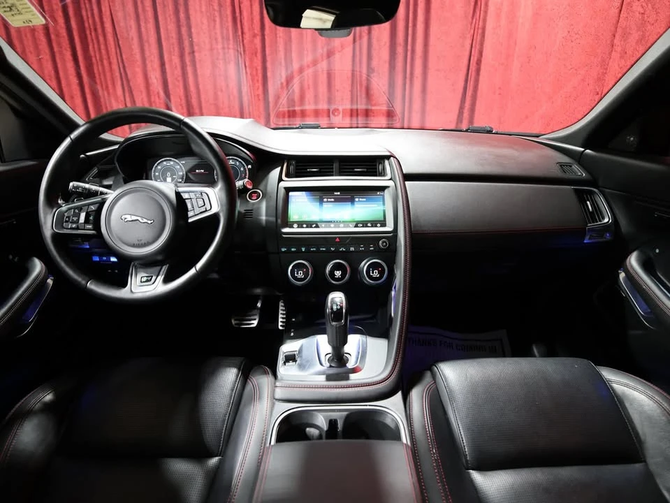 2020 Jaguar E-Pace - Image 14 of 18