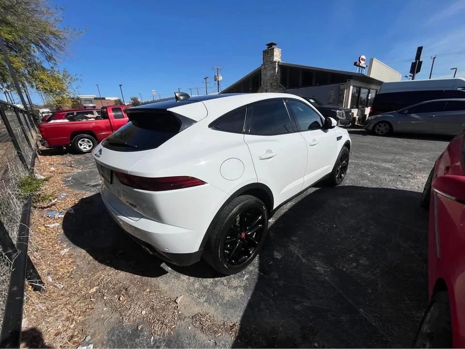 2020 Jaguar E-Pace - Image 4 of 7