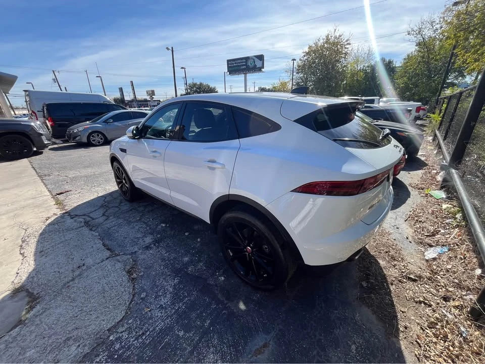 2020 Jaguar E-Pace - Image 5 of 7