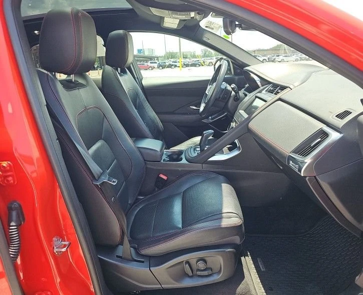 2020 Jaguar E-Pace - Image 9 of 14