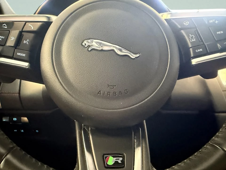 2020 Jaguar E-Pace - Image 12 of 20