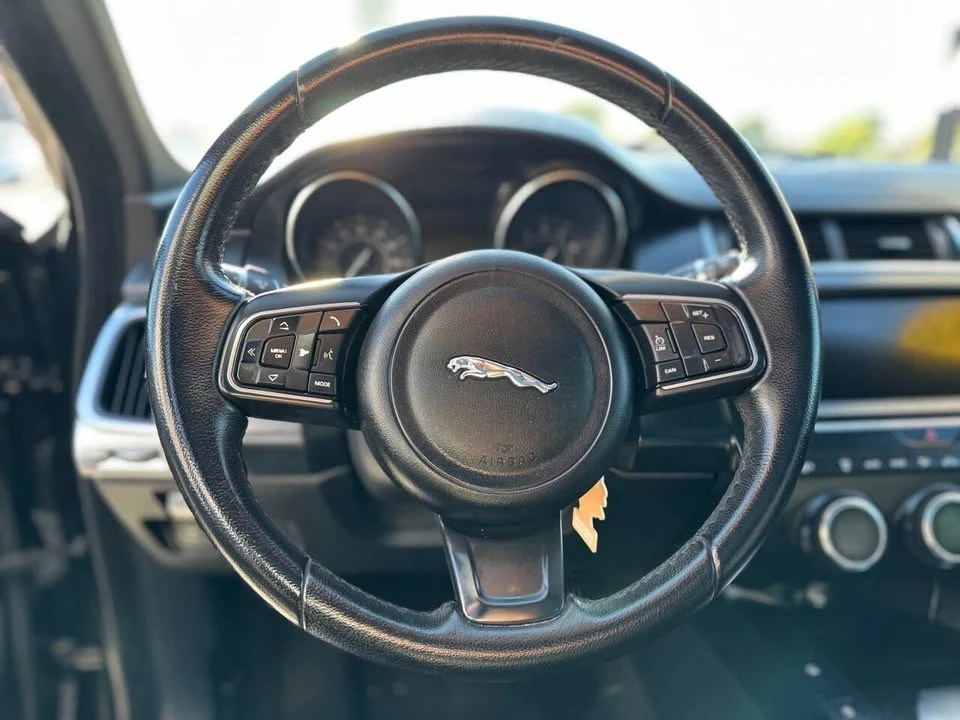 2020 Jaguar E-Pace - Image 15 of 20