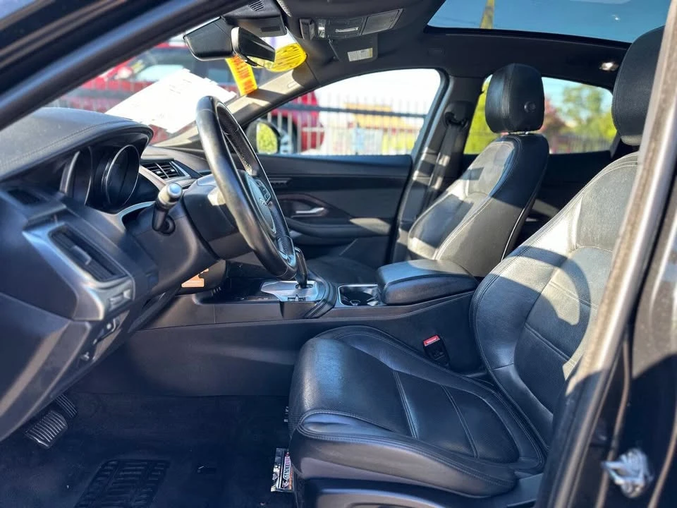 2020 Jaguar E-Pace - Image 11 of 20