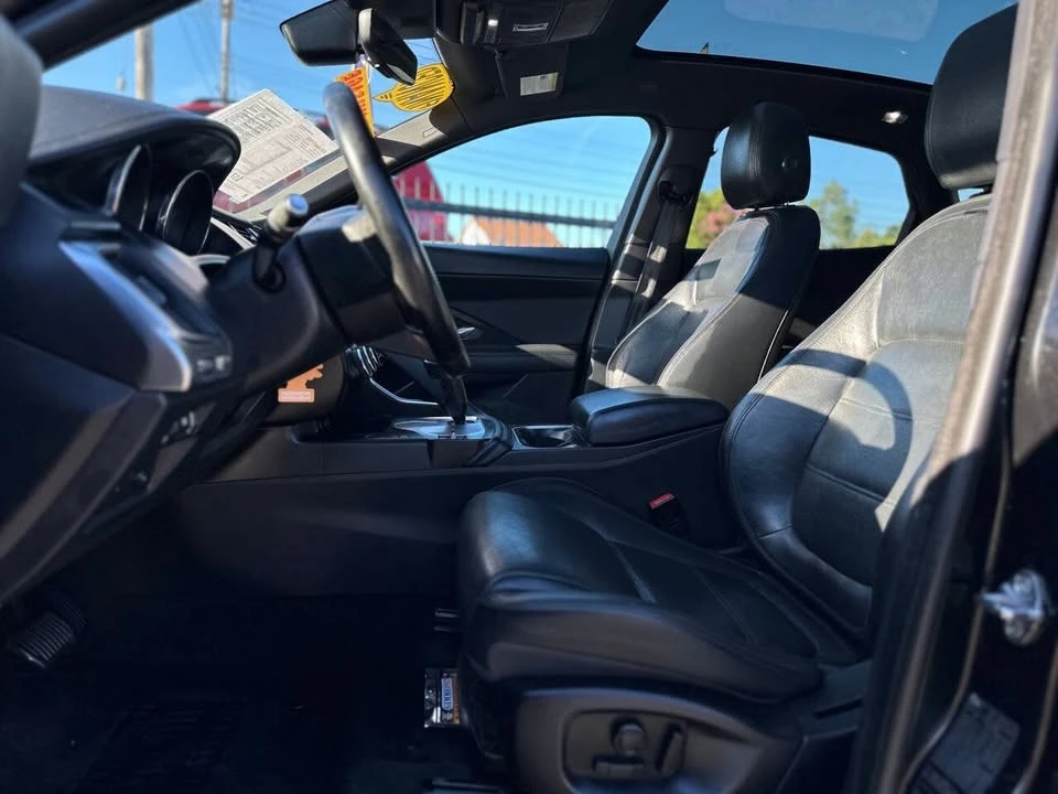 2020 Jaguar E-Pace - Image 10 of 20