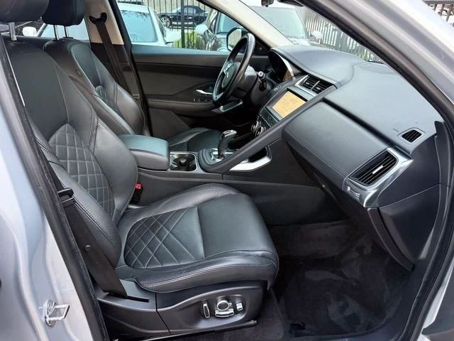 2020 Jaguar E-Pace - Image 16 of 20