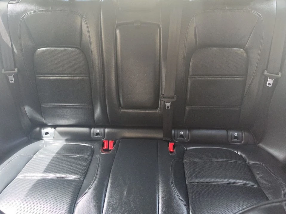 2020 Jaguar E-Pace - Image 15 of 20