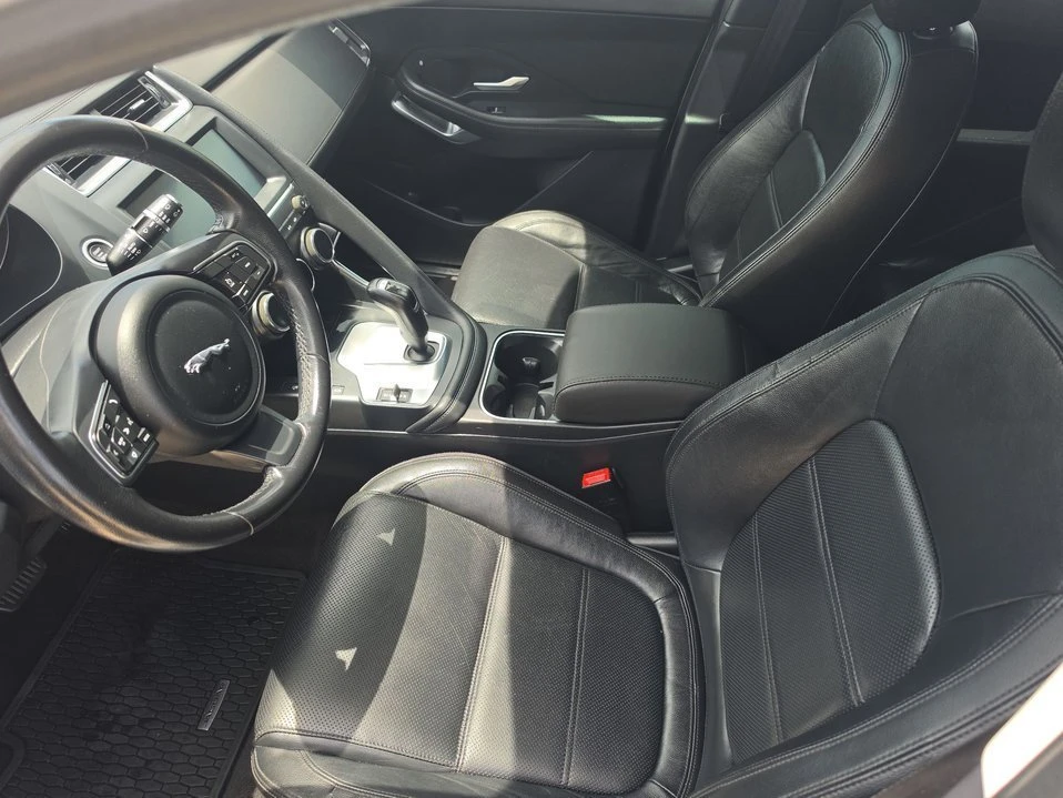 2020 Jaguar E-Pace - Image 9 of 20