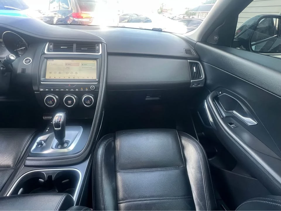 2020 Jaguar E-Pace - Image 8 of 20