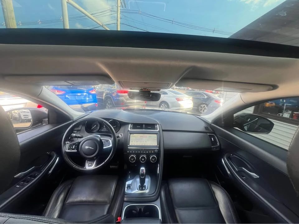 2020 Jaguar E-Pace - Image 10 of 20