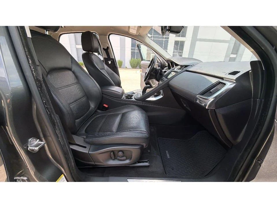 2020 Jaguar E-Pace - Image 7 of 20