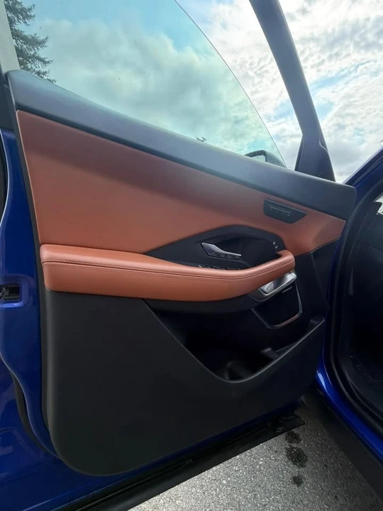 2020 Jaguar E-Pace - Image 18 of 20
