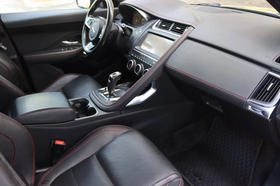 2020 Jaguar E-Pace - Image 18 of 20