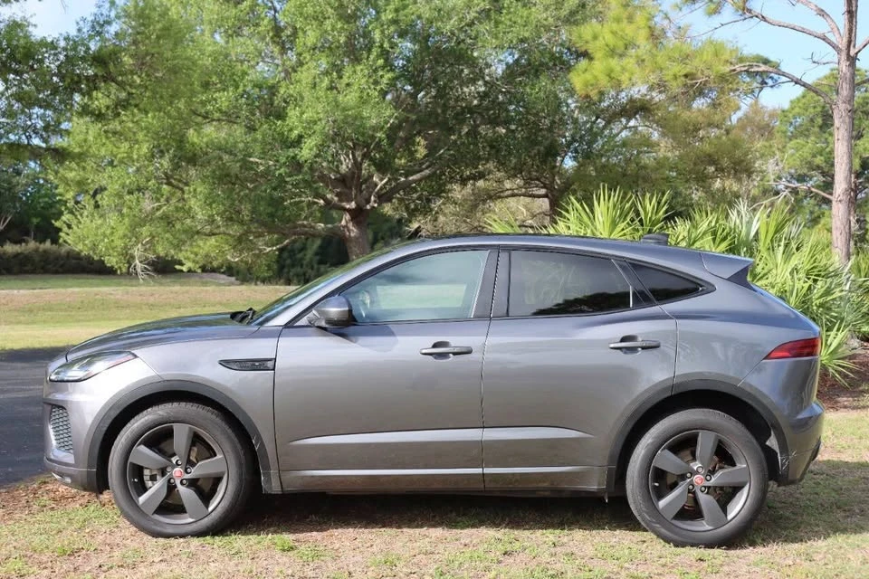 2020 Jaguar E-Pace - Image 4 of 20