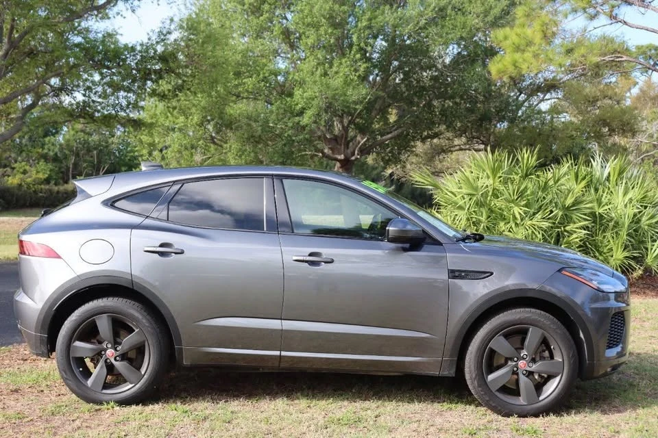 2020 Jaguar E-Pace - Image 8 of 20