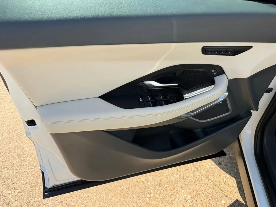2020 Jaguar E-Pace - Image 2 of 20