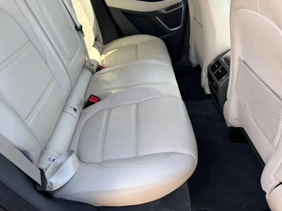 2020 Jaguar E-Pace - Image 16 of 20