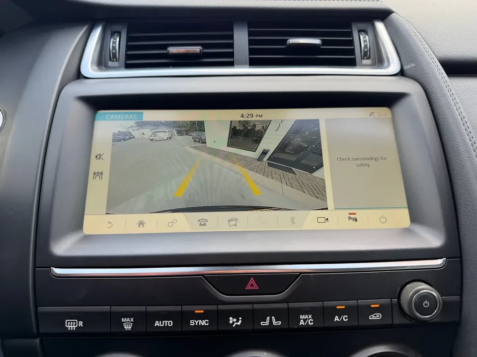 2020 Jaguar E-Pace - Image 17 of 20