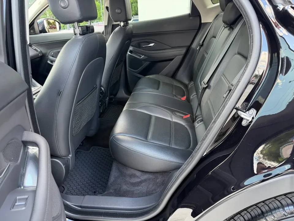2020 Jaguar E-Pace - Image 10 of 20