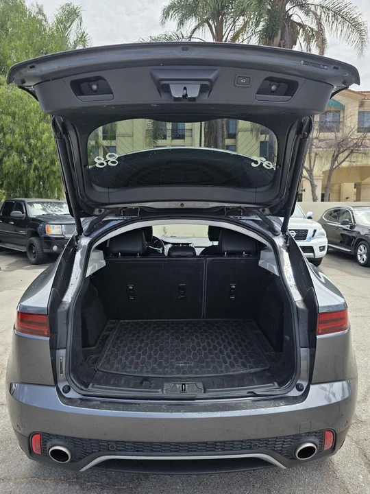2020 Jaguar E-Pace - Image 17 of 20