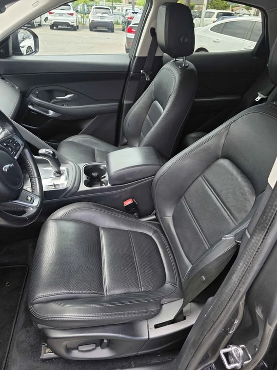 2020 Jaguar E-Pace - Image 14 of 20