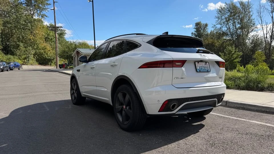 2020 Jaguar E-Pace - Image 11 of 15