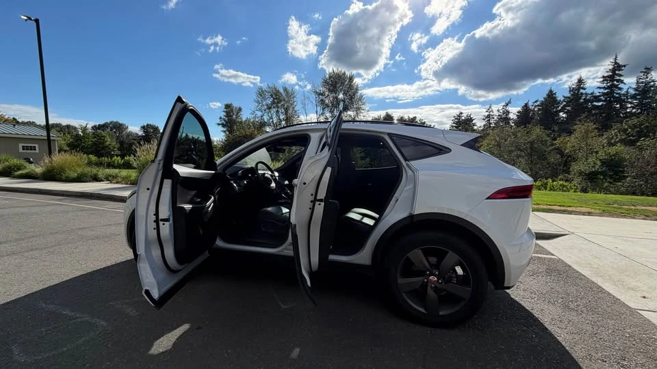 2020 Jaguar E-Pace - Image 6 of 15