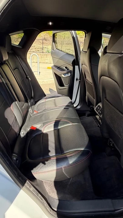 2020 Jaguar E-Pace - Image 13 of 15