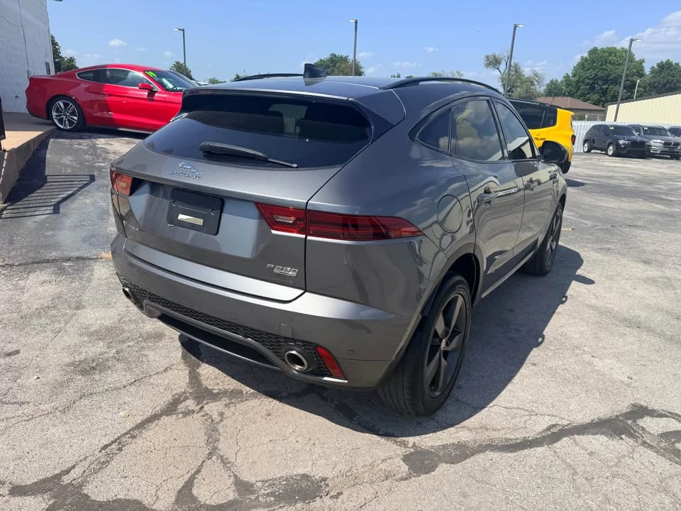 2020 Jaguar E-Pace - Image 8 of 15