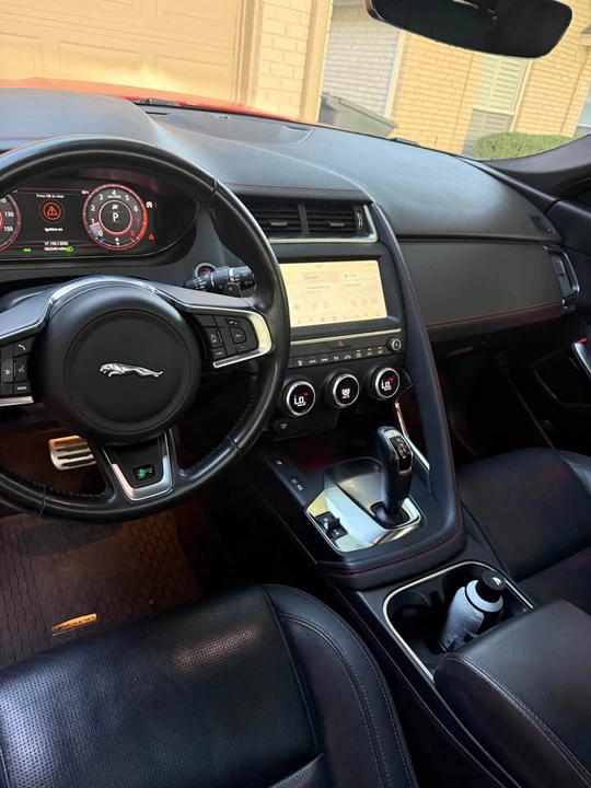 2020 Jaguar E-Pace - Image 6 of 7