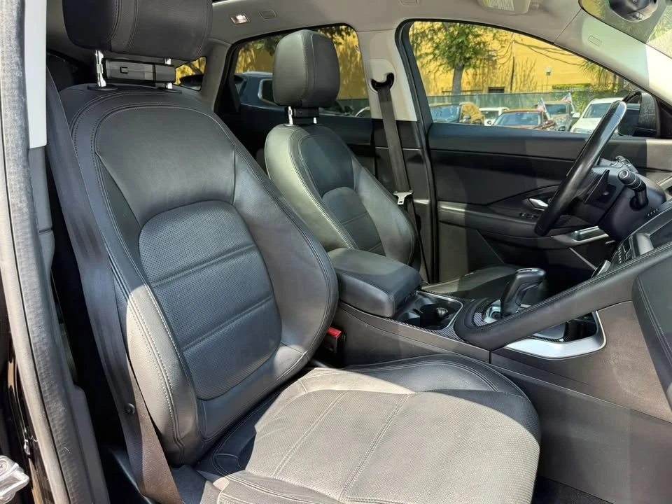 2020 Jaguar E-Pace - Image 14 of 20