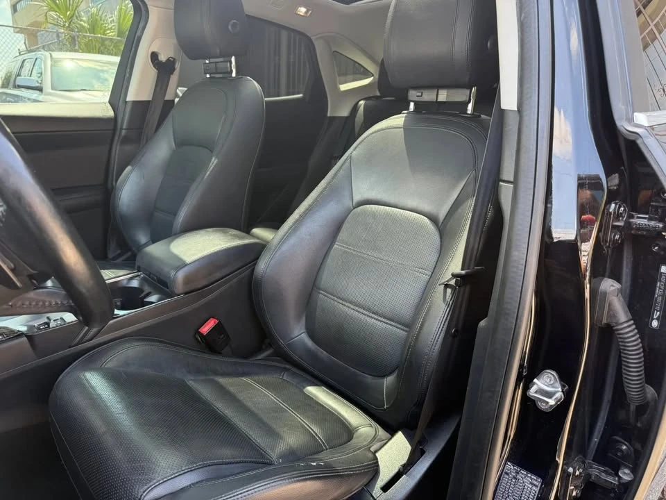 2020 Jaguar E-Pace - Image 12 of 20