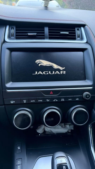 2020 Jaguar E-Pace - Image 16 of 16