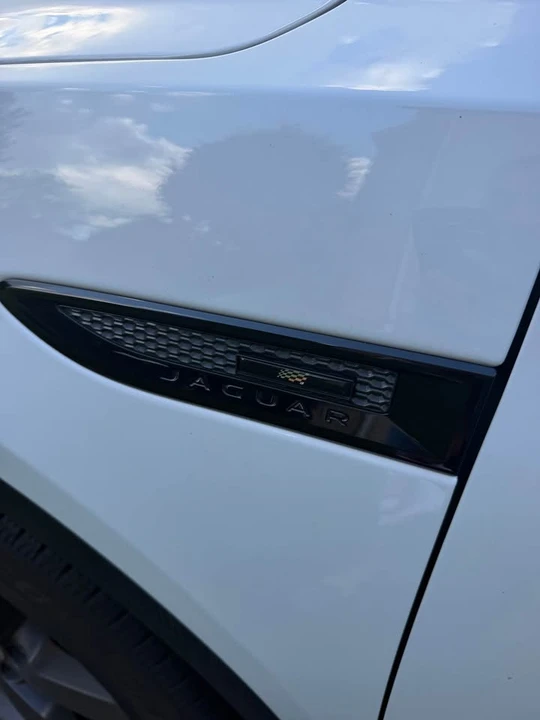 2020 Jaguar E-Pace - Image 14 of 16