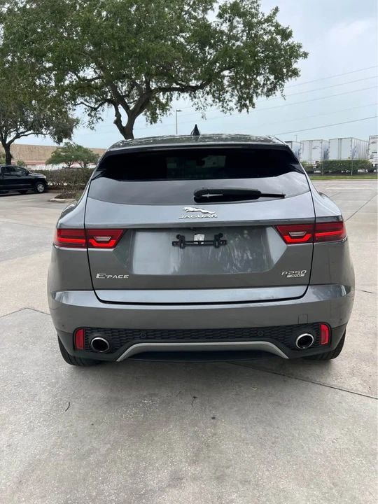 2020 Jaguar E-Pace - Image 5 of 17