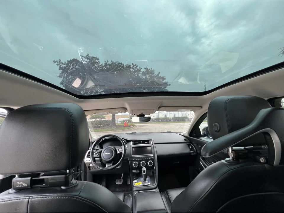 2020 Jaguar E-Pace - Image 17 of 17