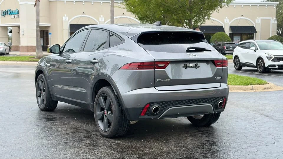 2020 Jaguar E-Pace - Image 4 of 16