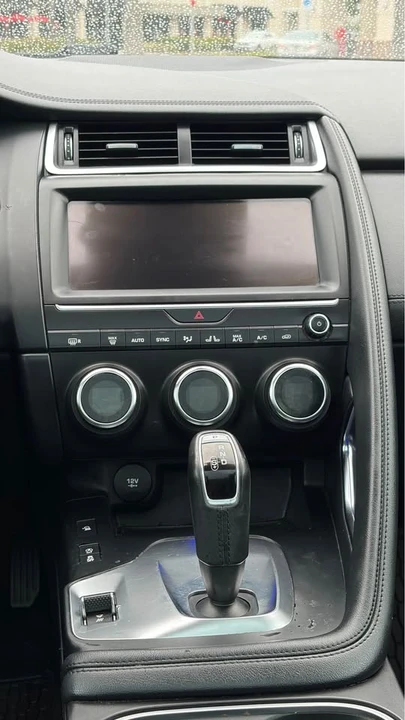 2020 Jaguar E-Pace - Image 12 of 16