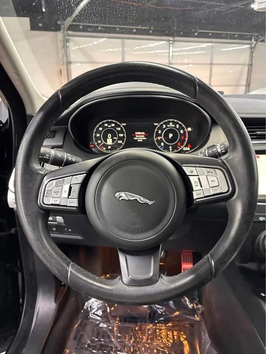 2020 Jaguar E-Pace - Image 9 of 9