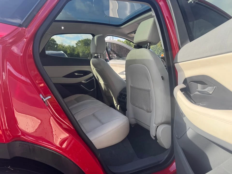 2020 Jaguar E-Pace - Image 8 of 11