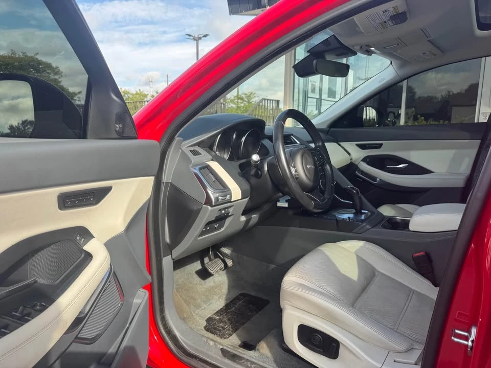 2020 Jaguar E-Pace - Image 5 of 11