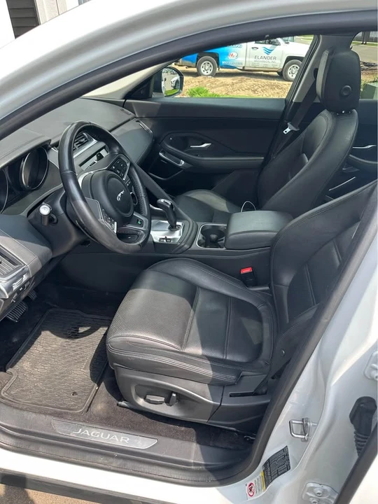 2020 Jaguar E-Pace - Image 3 of 13