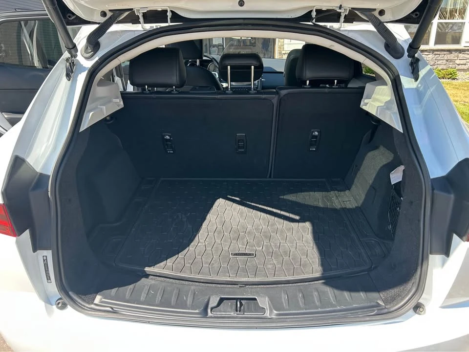 2020 Jaguar E-Pace - Image 11 of 13
