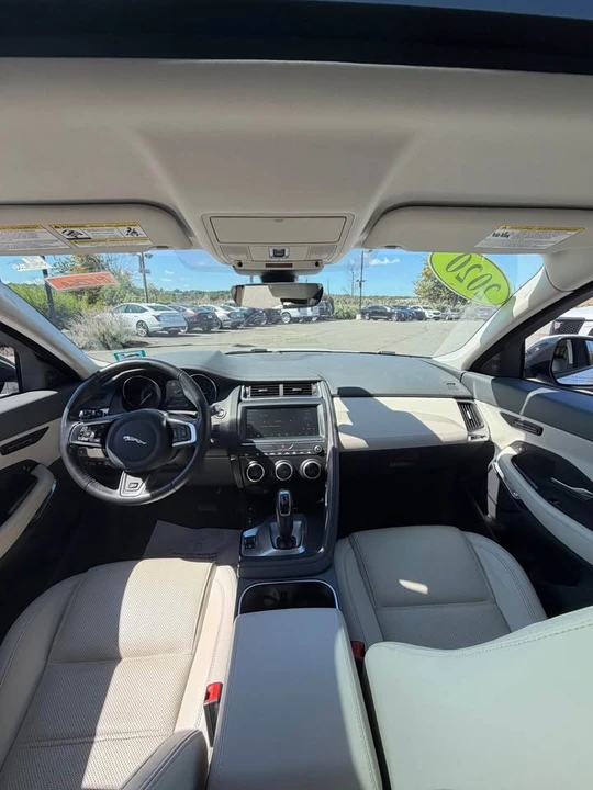 2020 Jaguar E-Pace - Image 13 of 17