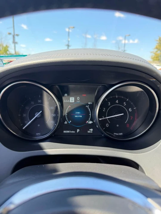 2020 Jaguar E-Pace - Image 17 of 17