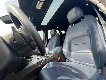 2020 Jaguar E-Pace - Image 13 of 19