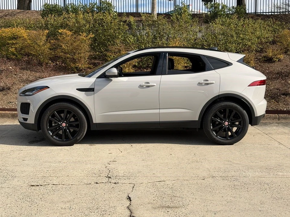 2020 Jaguar F-Pace - Image 10 of 12