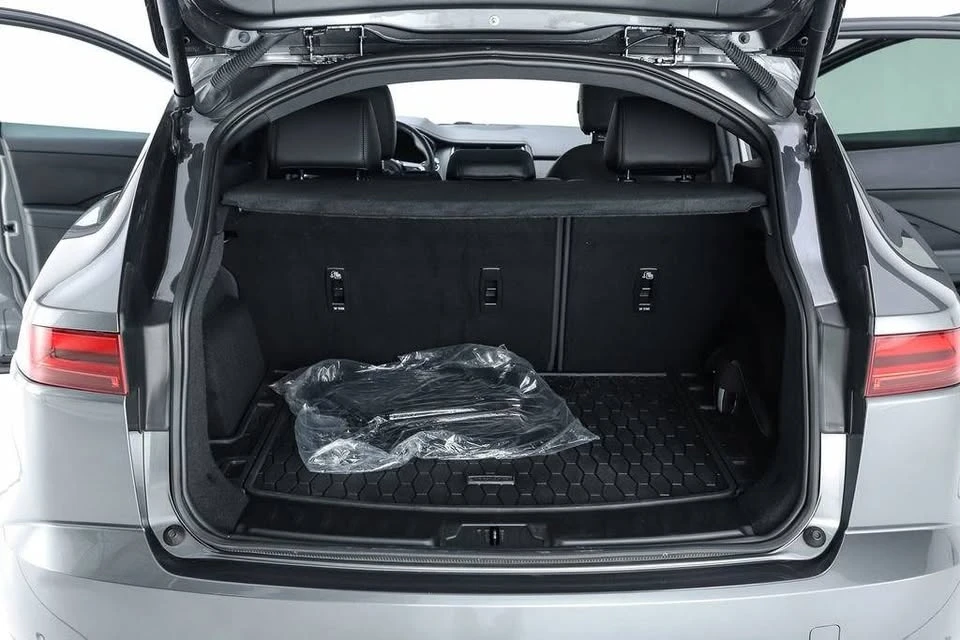 2020 Jaguar E-Pace - Image 17 of 17