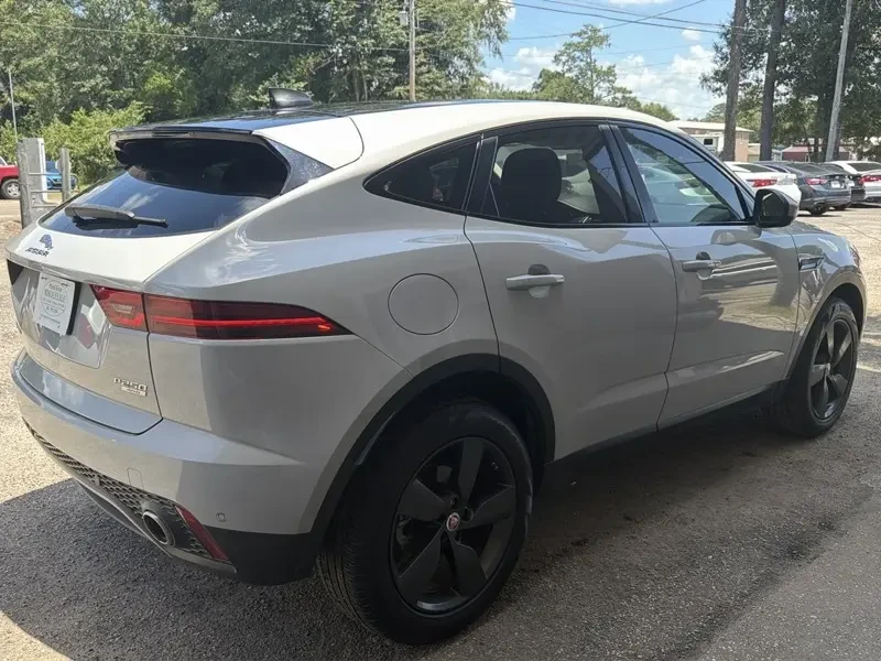 2020 Jaguar E-Pace - Image 5 of 17