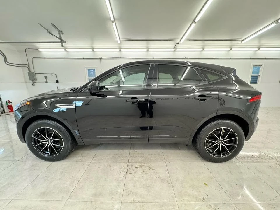 2020 Jaguar E-Pace - Image 9 of 20