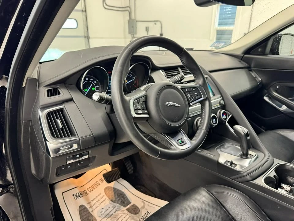 2020 Jaguar E-Pace - Image 16 of 20